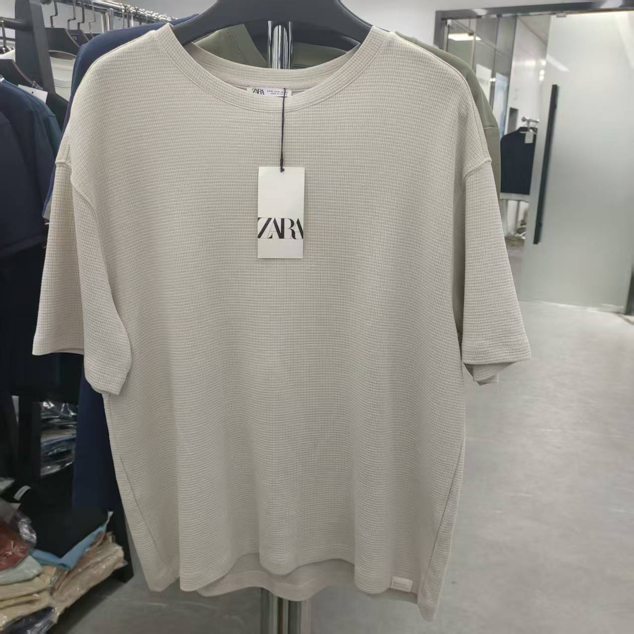 Discover the Essential HECHTER Mens T-Shirt Collection